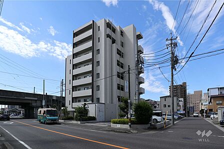 ダイアパレス勝川駅前の外観(北側から)