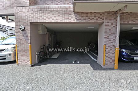敷地内駐車場(屋内平面式)