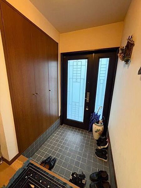 玄関を拡大表示