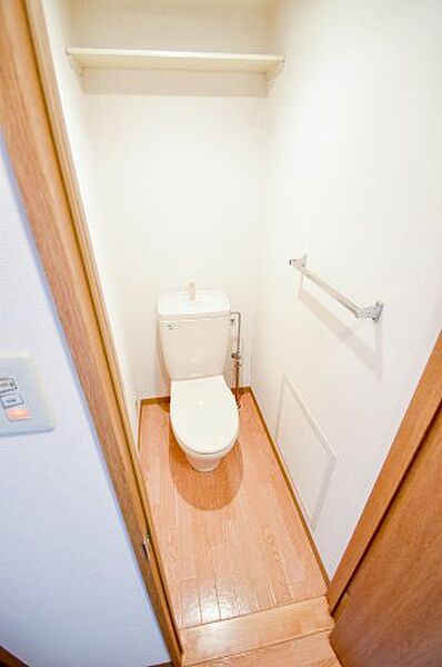 画像6:清潔感があるトイレです。入るとホッとする、そんな空間。
