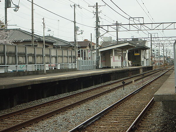 画像8:山陽電鉄亀山駅まで1，100m