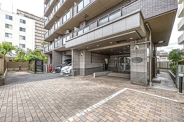 エントランスを拡大表示