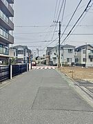 【前面道路含む現地写真】ぜひお気軽に、現地や周辺環境をご見学ください。お問い合わせをお待ちしております。