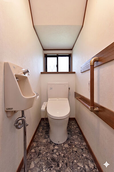 トイレを拡大表示
