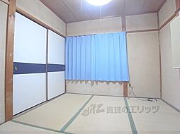 JR山陰本線 円町駅 バス6分 等持院南町下車 徒歩2分の賃貸アパート 2階ワンルームのリビング/ダイニング