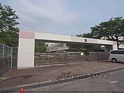 大成中学校まで1350メートル