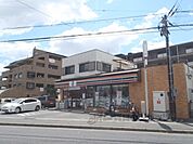 セブンイレブン　京都桂上野店まで550メートル