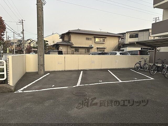 9 / 18