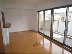 ベルヌーブ森神IV 3階2LDKのリビング/ダイニング