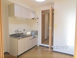 ロイヤルガーデン弐番館 4階1DKのリビング/ダイニング