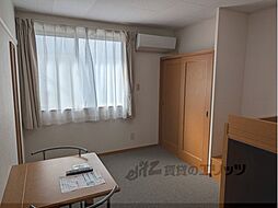 レオパレスＡｏｉ 2階1Kのリビング/ダイニング