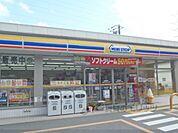 ミニストップ　大津石山寺3丁目店まで510メートル