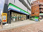 ファミリーマート渋谷本町四丁目店（徒歩209m）