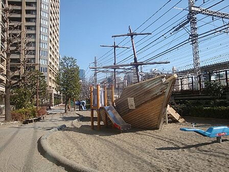 本芝公園(徒歩10m)