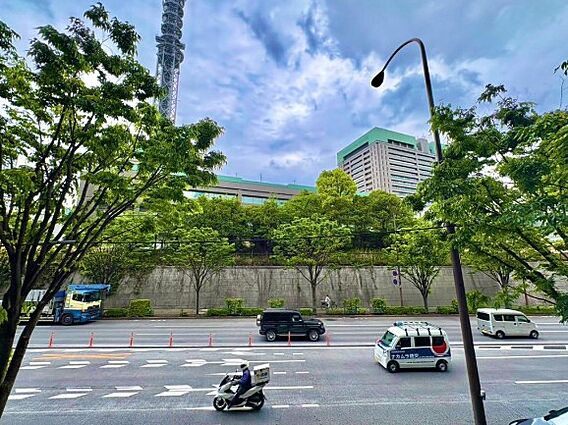防衛省敷地内の...