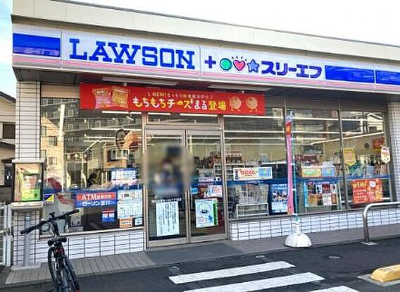 ローソン・スリ...