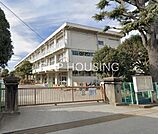 座間市立座間小学校 徒歩17分。 1330m