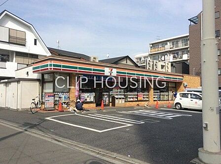 セブンイレブン座間相模が丘1丁目店 徒歩3分。 200m