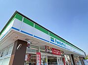 ファミリーマート犬山善師野 920m