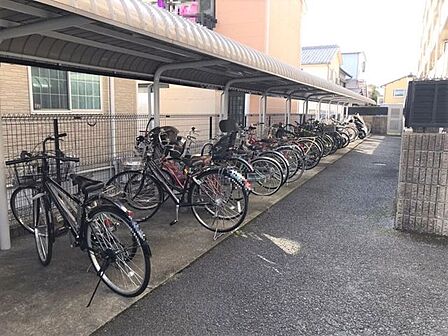 駐輪場です