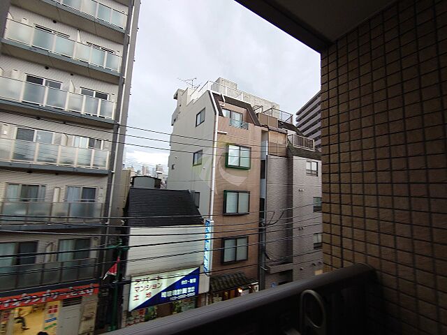 バルコニー