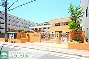 いずみ松本町保育園 徒歩14分。幼稚園・保育園 1070m