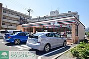 セブンイレブン横浜鴨居1丁目店 徒歩3分。 190m