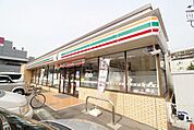 セブンイレブン川崎馬絹東店 710m