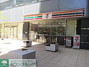 ★★セブンイレブン 徒歩4分。コンビニ 310m