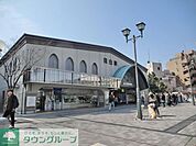 目白駅(JR 山手線) 徒歩11分。 870m