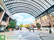 恵比寿ガーデンプレイス 徒歩10分。多数の商業施設、レストラン、美術館、オフィスビル、集合住宅、ホテルなどで構成されている恵比寿のシンボル 740m