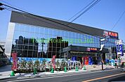 ヤマダ電機LABI　LIFE　SELECT自由が丘 徒歩8分。 620m