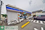 ローソン東松山箭弓町店 663m
