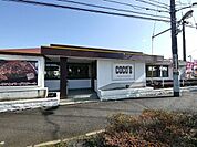 COCO’S狭山店 1597m