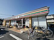 セブンイレブン狭山富士見東店 646m