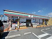 セブンイレブン入間下藤沢店 849m