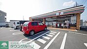 セブンイレブン高坂駅東口店 徒歩8分。コンビニ 590m