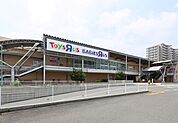 トイザらスベビーザらス川越店 1295m