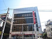 三菱東京ＵＦＪ銀行昭島駅前 637m