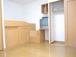 レオパレスレクリチュール立川 1階1Kのリビング/ダイニング