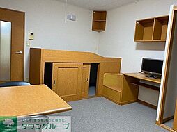 レオパレスプルミエール 2階1Kのリビング/ダイニング