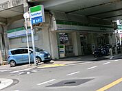 ファミリーマート稲毛穴川一丁目店 690m