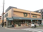 ワイズマート幕張本郷店 徒歩2分。スーパー 160m
