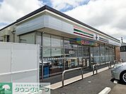 セブンイレブン佐倉本町店 徒歩12分。 910m