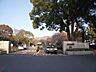 周辺：千葉大学 827m
