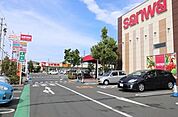アメリア寒川ショッピングセンター 665m