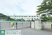 成瀬中学校 徒歩121分。中学校 9650m