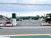 Fuji鶴嶺店 徒歩16分。 1210m