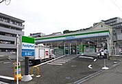ファミリーマート藤沢藤が岡店 784m