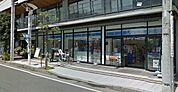 ローソン辻堂駅西口店 889m